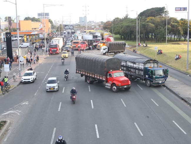 Paro camionero en Colombia. (Photo by Daniel Garzon Herazo/NurPhoto via Getty Images)
