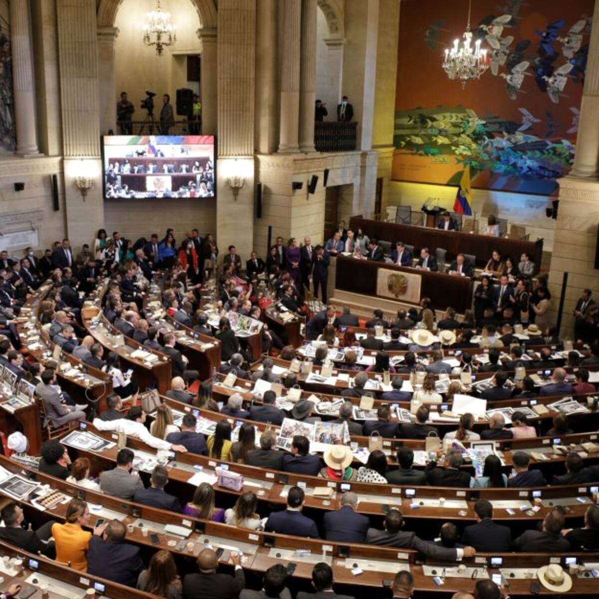 Hay acuerdo político para reducir salarios de congresistas a través de un impuesto