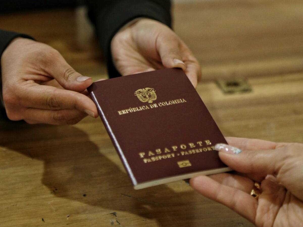 Cerca de 600 pasaportes estarían represados en la Gobernación de Córdoba