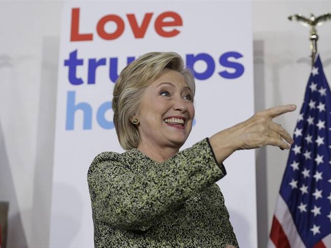 Clinton mantiene ventaja de 50 puntos porcentuales sobre Trump entre hispanos. Foto: Associated Press - AP