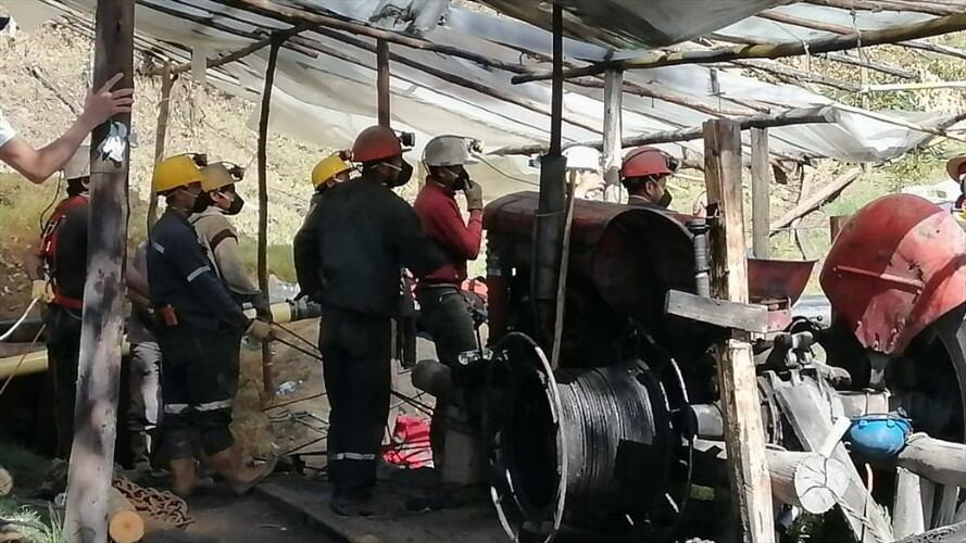 Una mujer y tres hombres permanecen en un socavón desde el pasado seis de agosto.. Foto: Alcaldía de Sogamoso