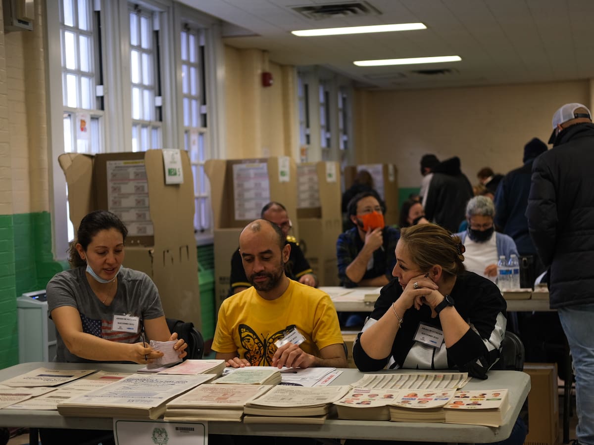 Consulado en Nueva York busca jurados de votación para el puesto en Manhattan