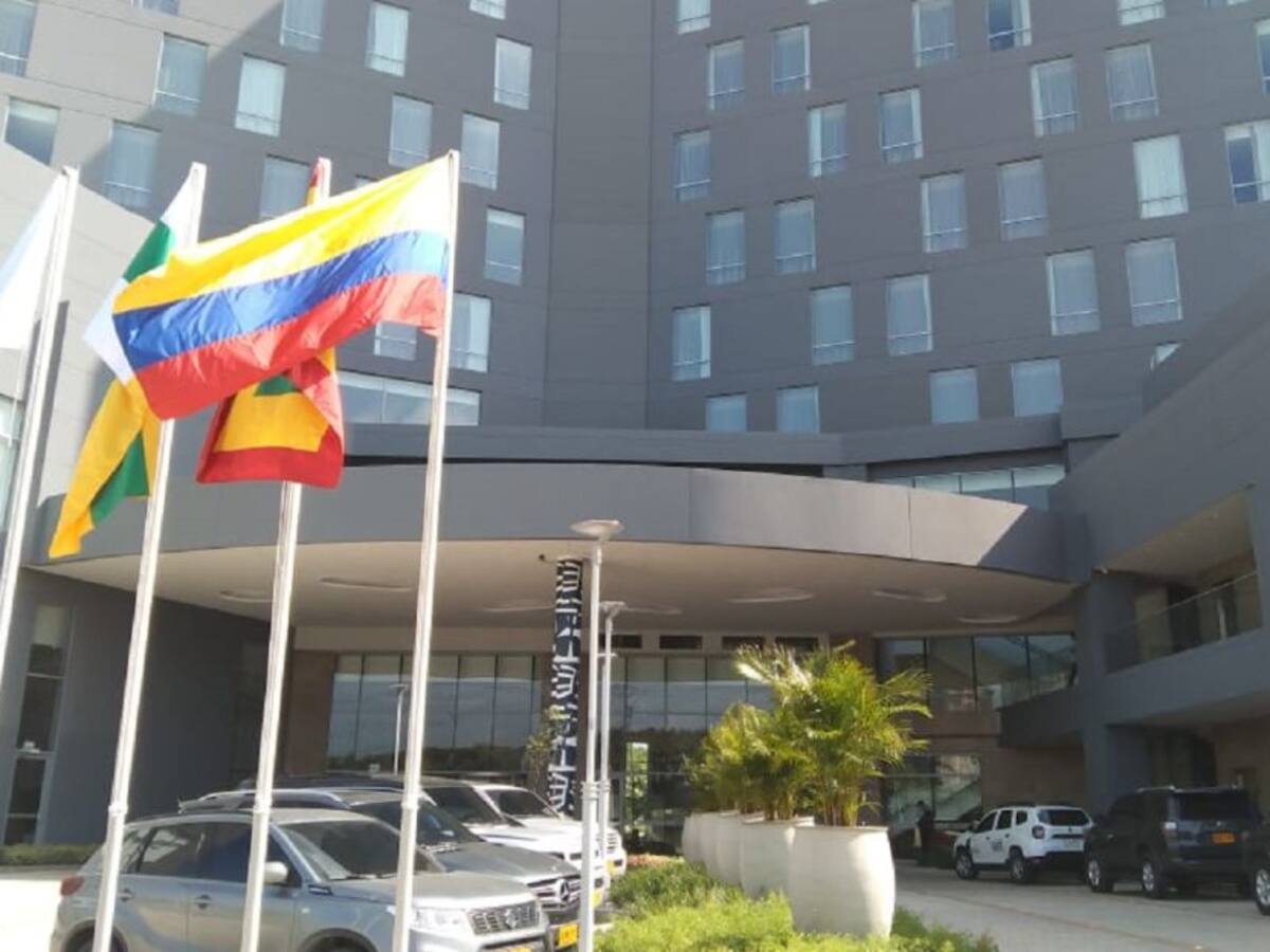 Hotel Marriott Barranquilla responsabiliza a Air-e de falla en ascensor