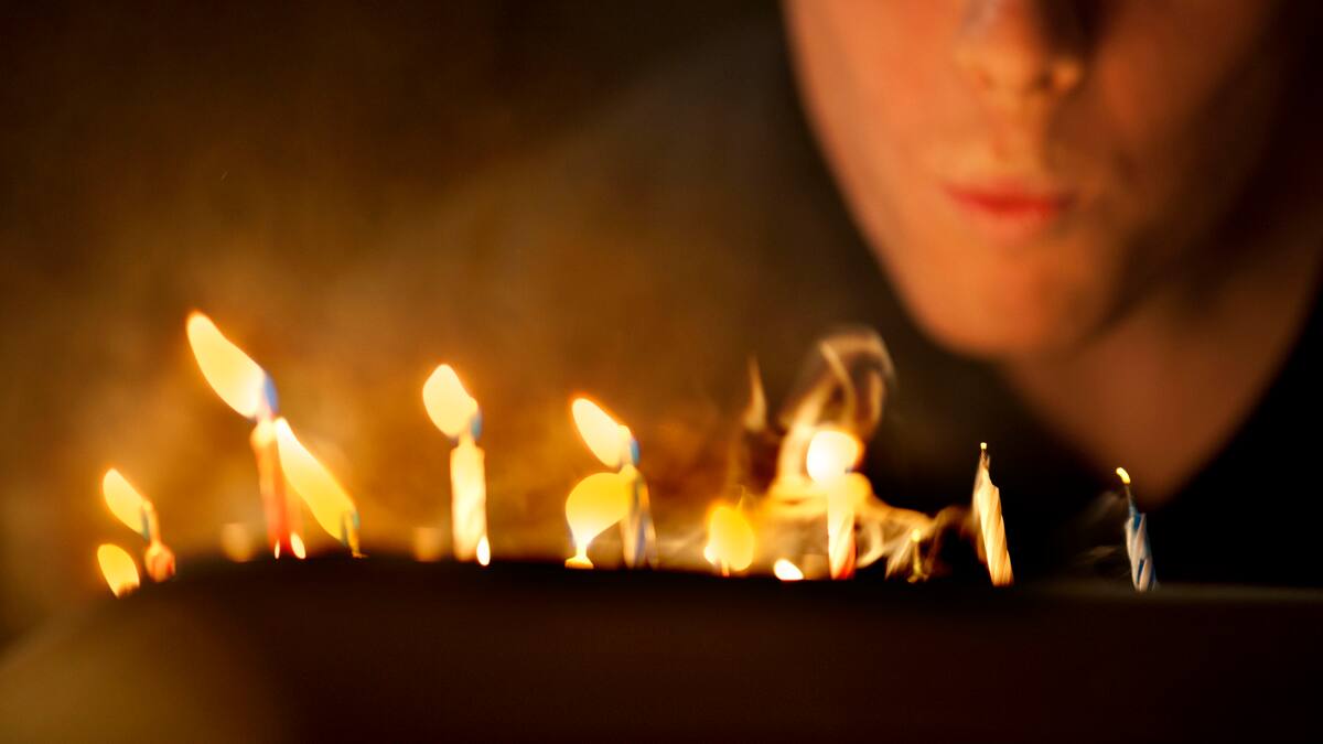 TOP 10: Soplo la vela por...