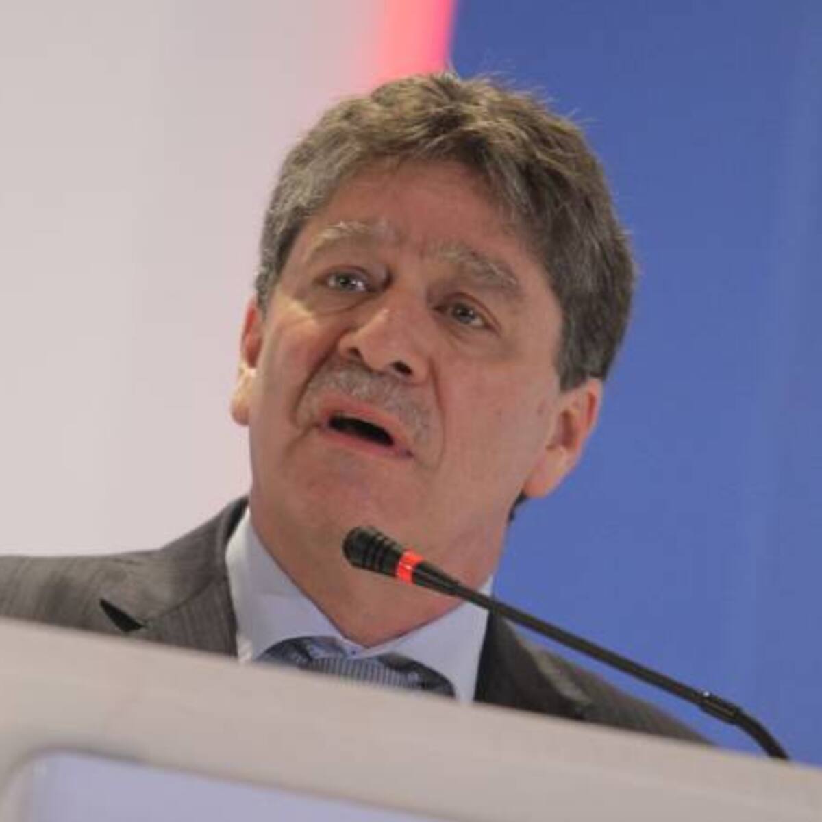El duro trino del líder de los empresarios, Bruce Mac Master, sobre Petro