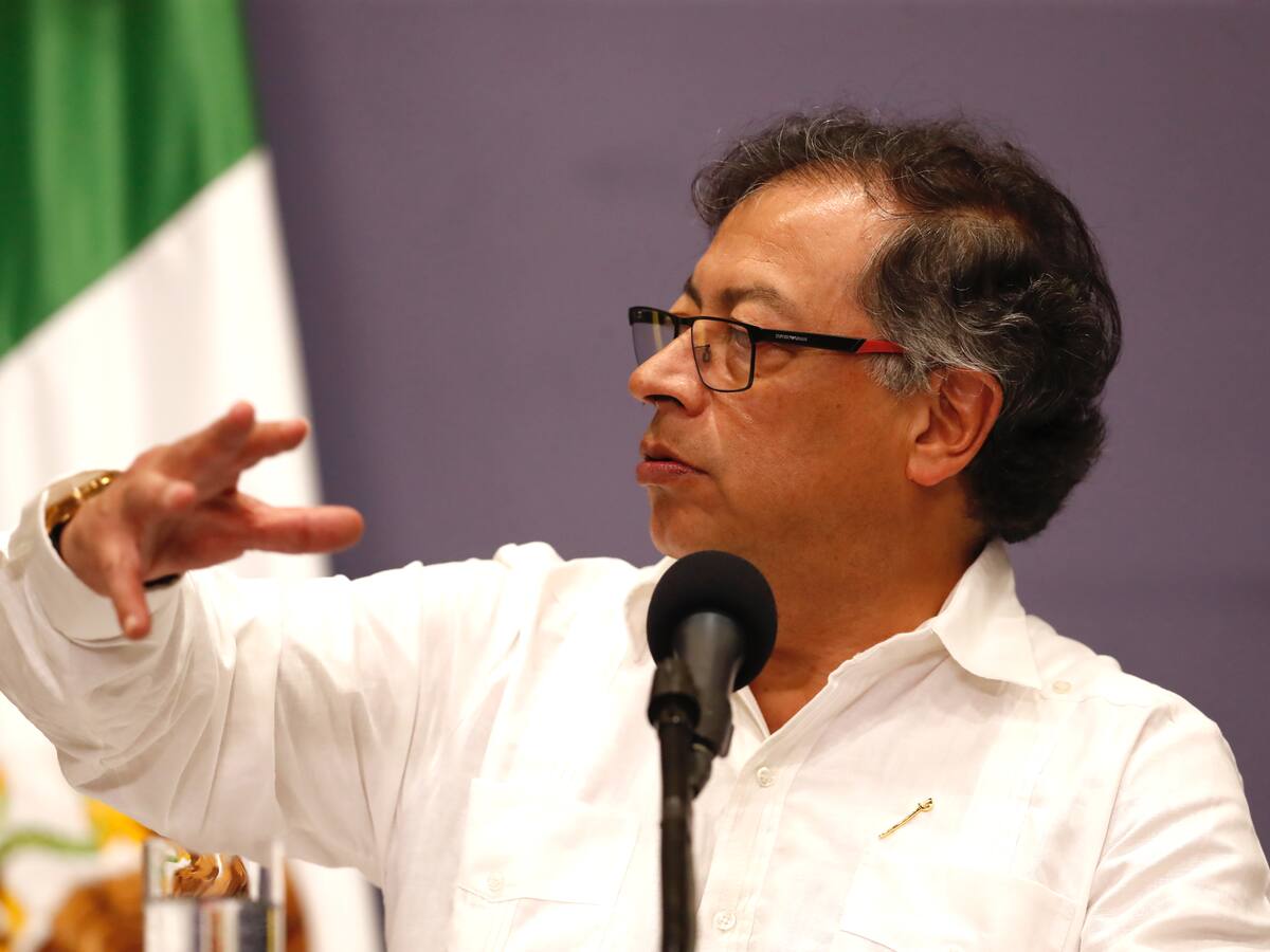 Gustavo Petro participará este domingo en la cumbre migratoria en México