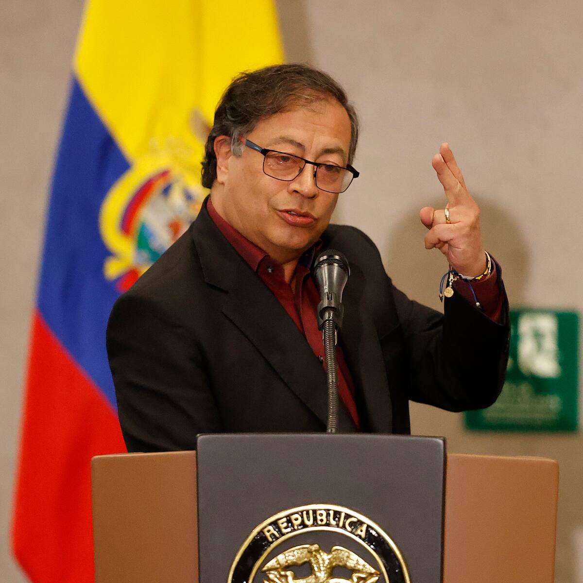 Gobierno no puede permitir que el EMC piense que es válido matar: presidente Gustavo Petro