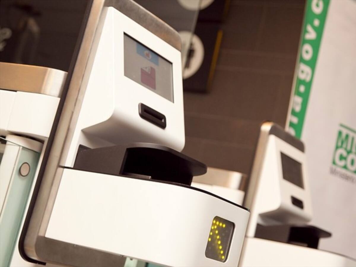 Sin licencia, subdirectora de Migración condujo vehículo oficial y denunció robo