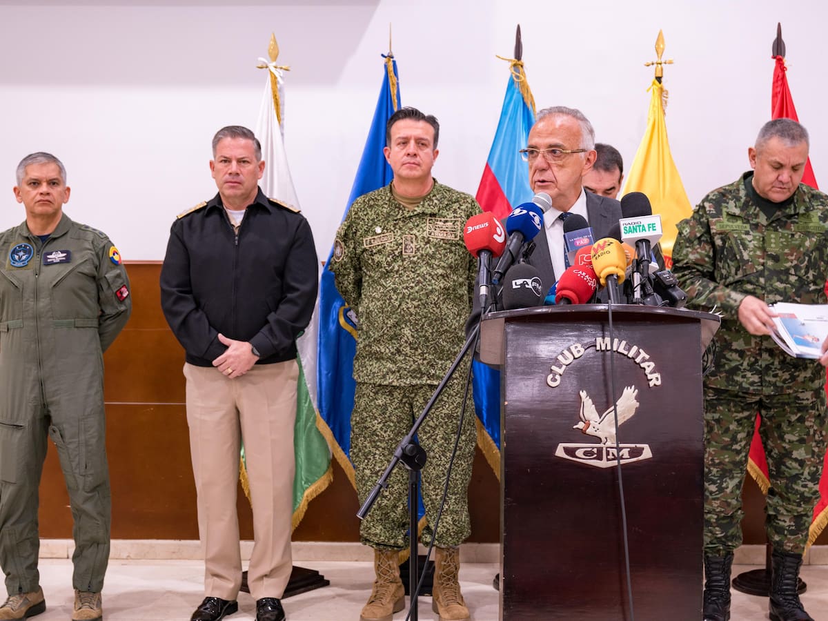 MinDefensa alerta que hundimiento de tributaria afectará mantenimiento de aeronaves