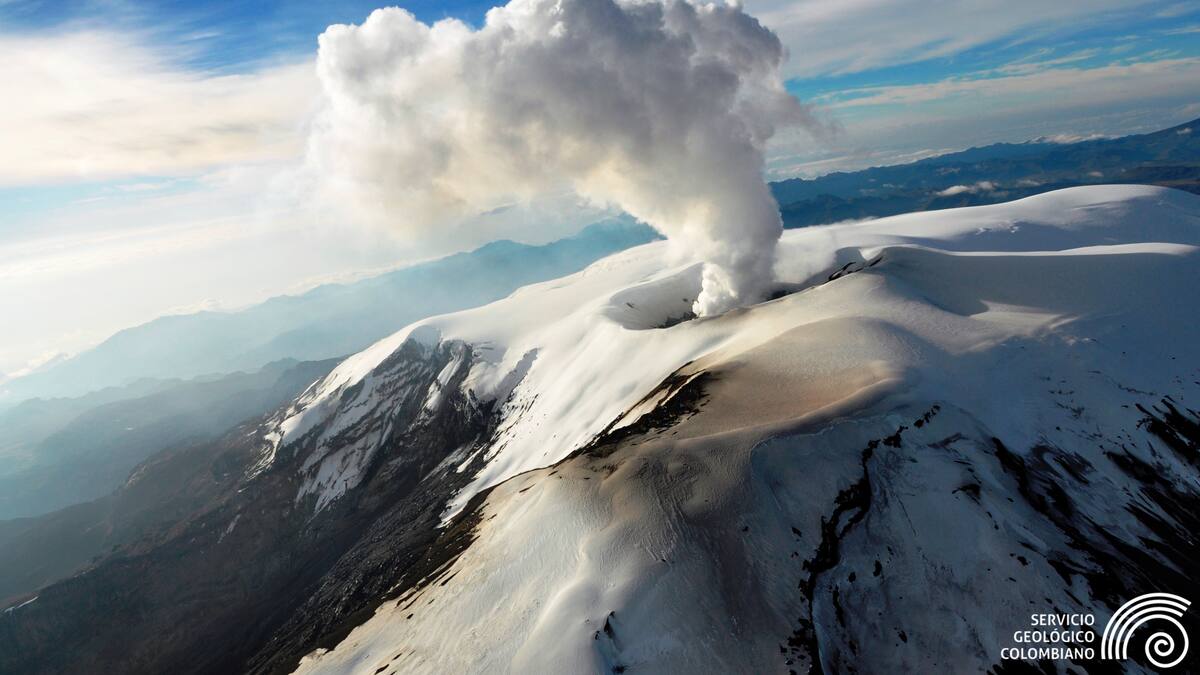 Por incremento de actividad del Volcán Nevado del Ruiz, cerraron parque Los Nevados