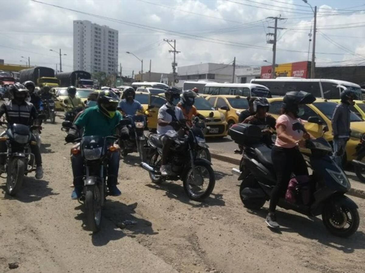 Manifestaciones de taxistas mantienen bloqueadas varias zonas de Cartagena