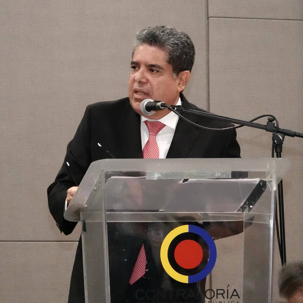 Contraloría advirtió falta de información y fragmentación de recursos entre entidades del Estado