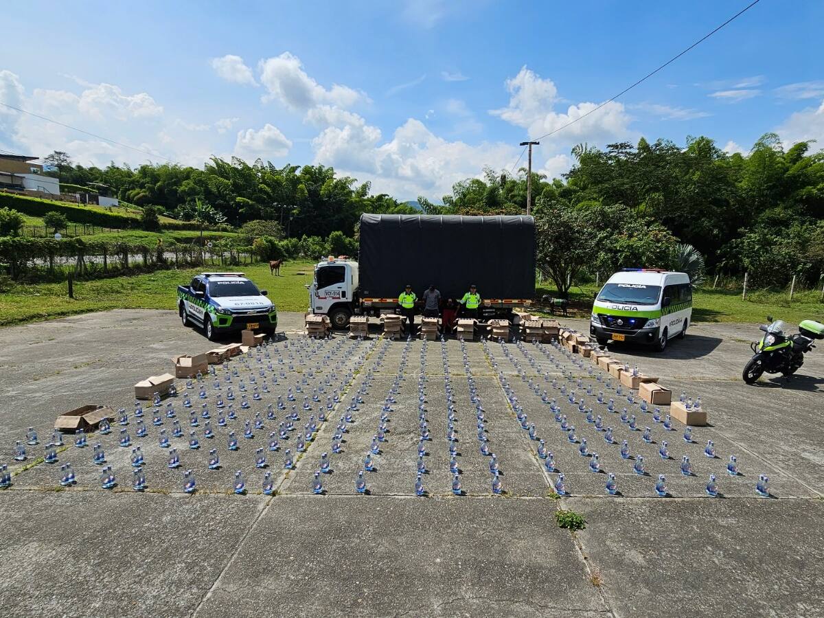 Incautan más de mil trecientas botellas de licor adulterado en Manizales
