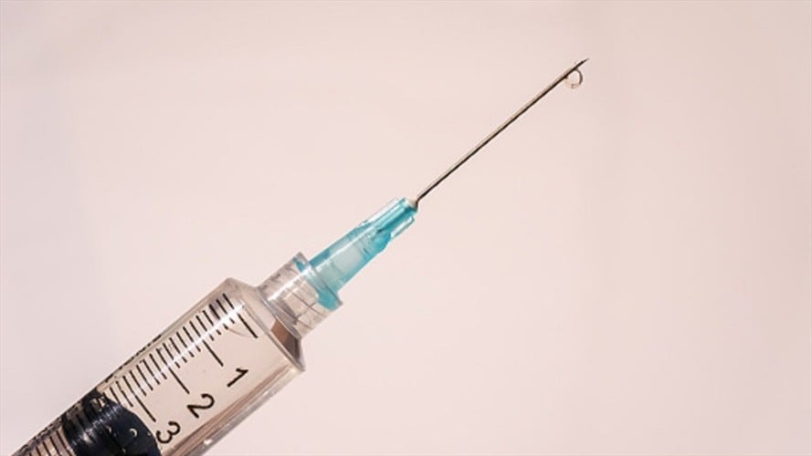 Cada vez más ciudadanos se inyectan sustancias extrañas como aceite de coco o silicona para alargar su miembro.. Foto: Getty Images