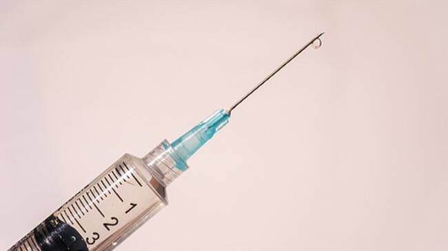 Cada vez más ciudadanos se inyectan sustancias extrañas como aceite de coco o silicona para alargar su miembro.. Foto: Getty Images