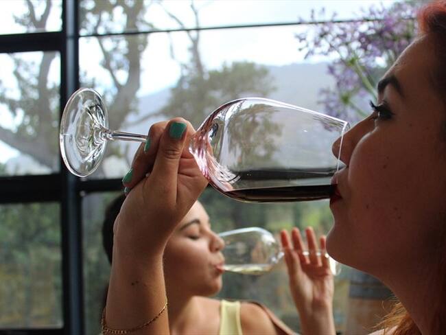 Estudio afirma que las mujeres que no toman alcohol pueden entrar en demencia . Foto: Pixabay