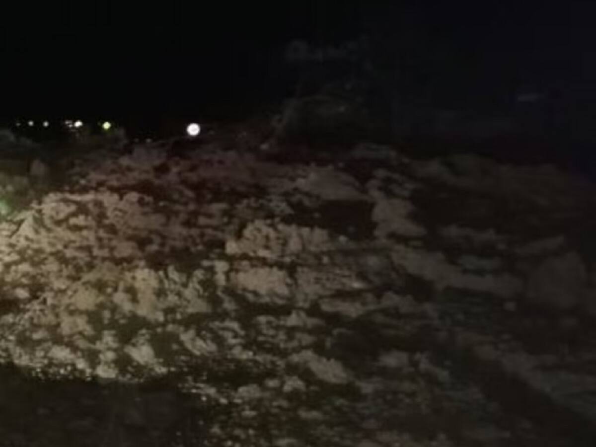 Deslizamiento de tierra tiene cerrada la vía Manizales - Bogotá