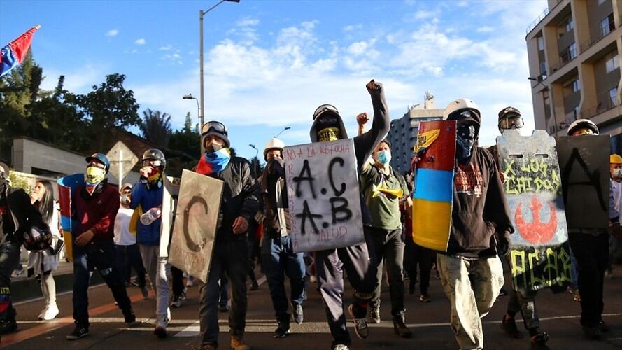 1.200 tractomulas cargadas con café no han podido llegar los puertos del país. Foto: Colprensa