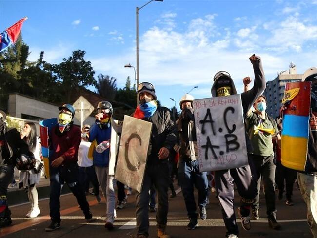 1.200 tractomulas cargadas con café no han podido llegar los puertos del país. Foto: Colprensa