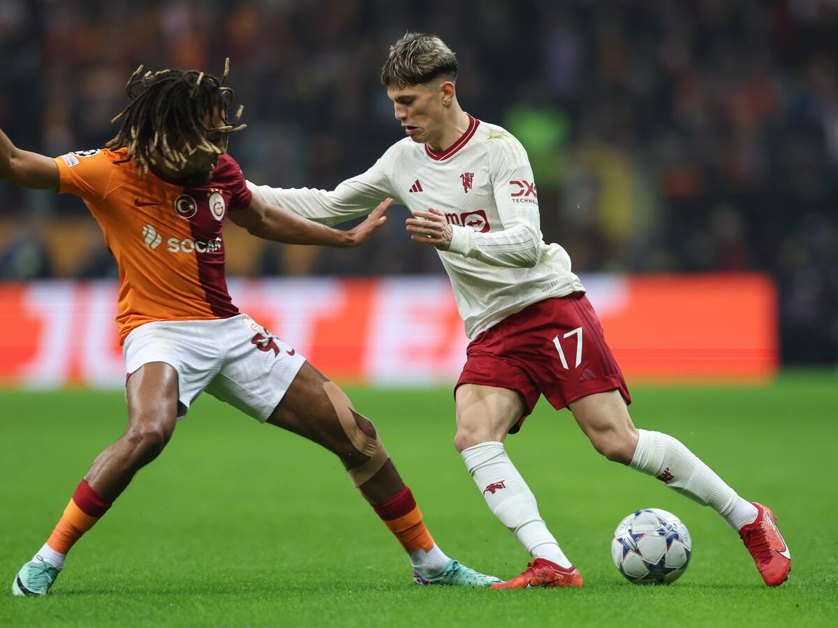 Manchester United complica su pase a octavos tras empatar 3-3 contra Galatasaray