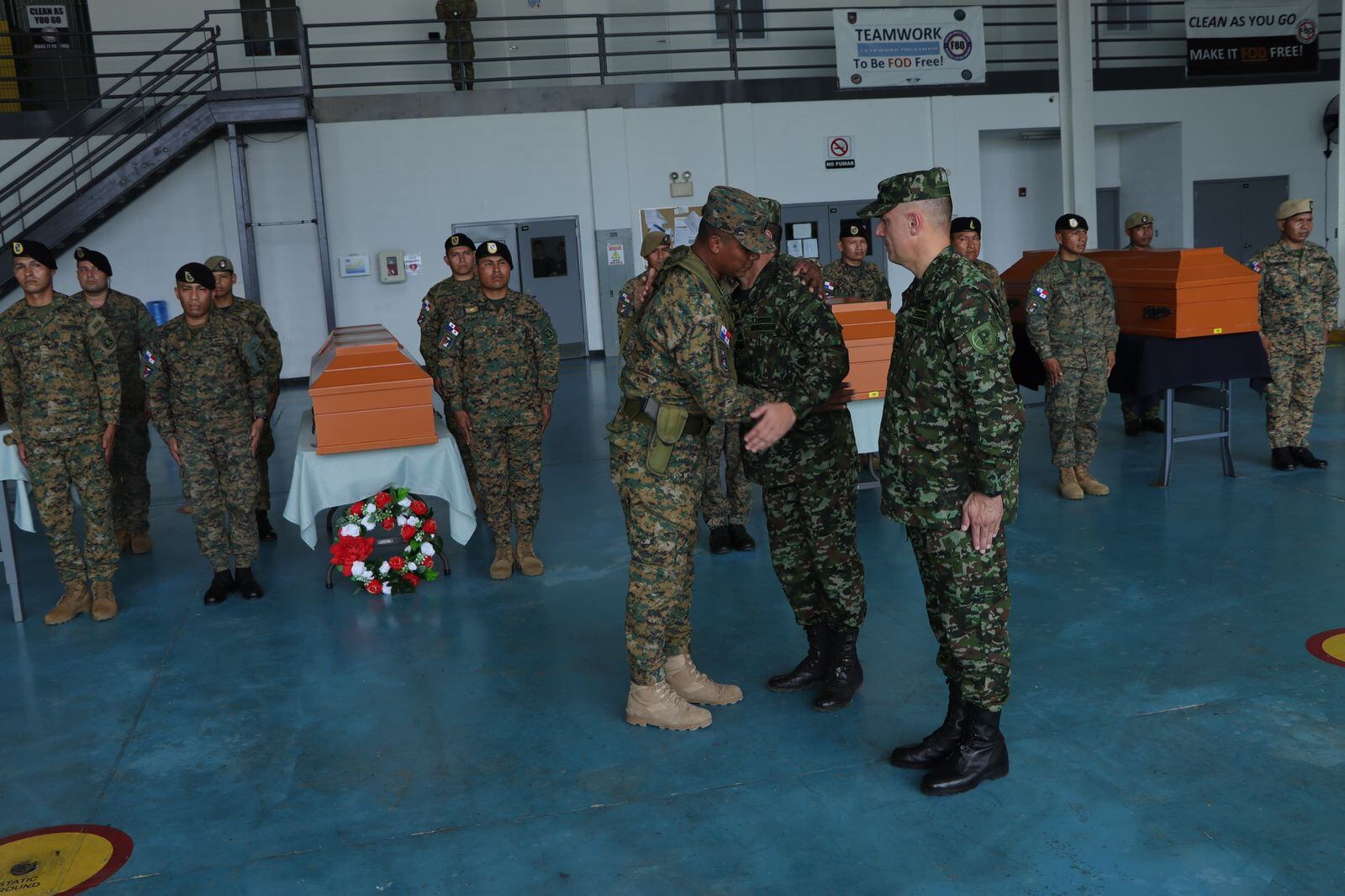 Repatrian cuerpos de militares muertos en accidente de helicóptero en frontera con Panamá. Foto: Ejército Nacional.