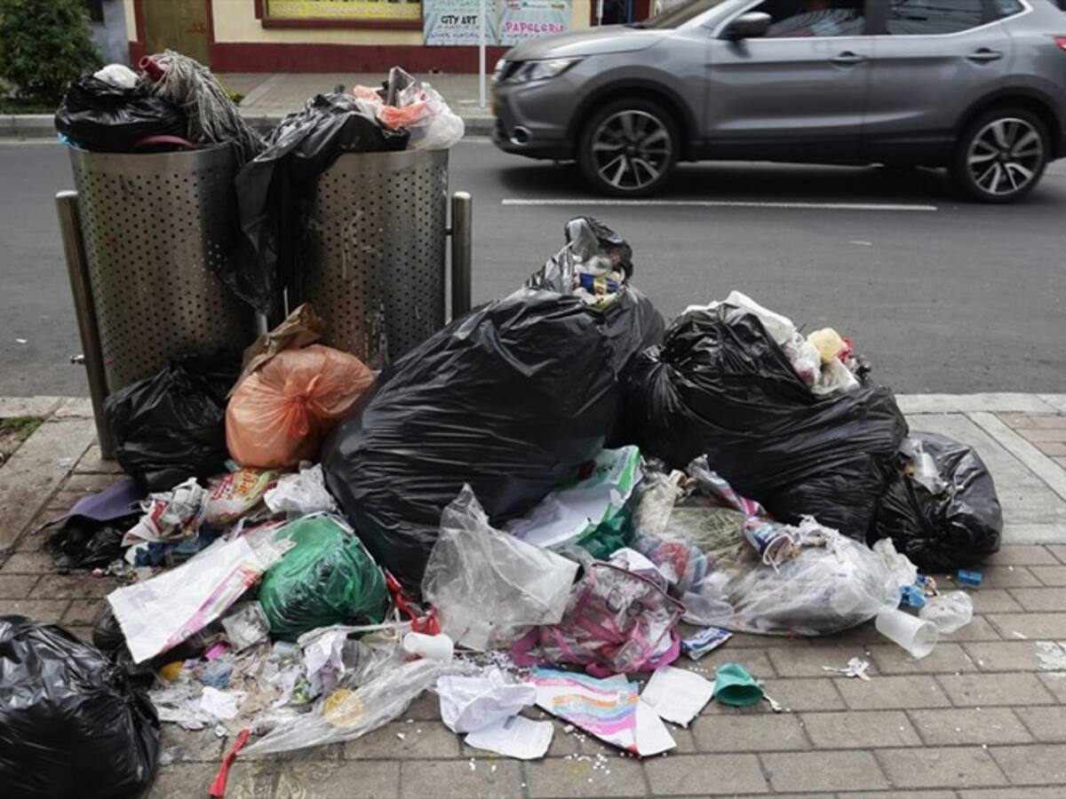 “Siempre que paso por aquí, es el mismo basusero”: Estudiante Bogotana