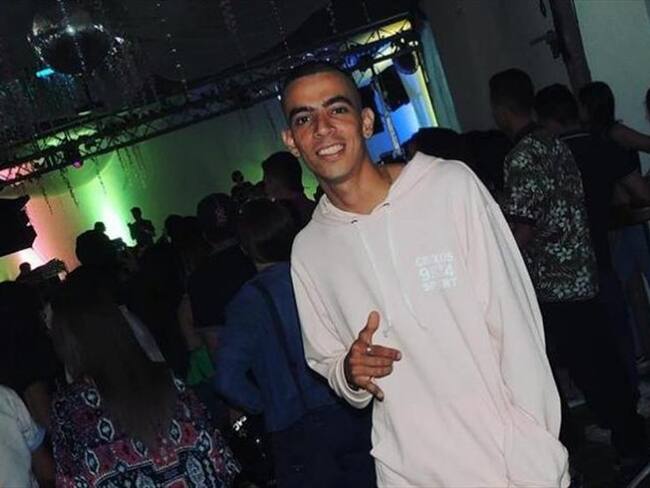 Se entregó Yersey Tami, cantante de rap que por medio de una canción confesó asesinato. Foto: Facebook