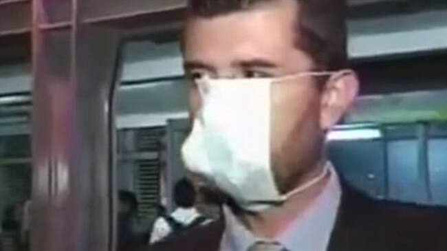 Juan Carlos Vargas, hombre que puso mal el tapabocas. Foto: Captura de Pantalla