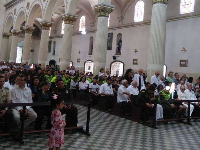 Los ciudadanos se concentraron en la catedral de San José, donde el obispo de la Diócesis de Cúcuta Monseñor Víctor Manuel Ochoa envió un mensaje de perdón y reconciliación. Foto: Audrey Carrillo