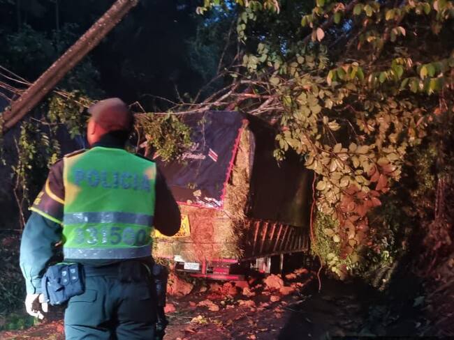 CIERRE TOTAL DE LA VÍA SANTUARIO - CAÑO ALEGRE