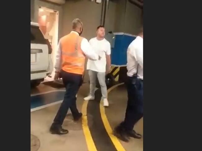 Felipe Castaño fue multado por la Policía tras su comportamiento. Foto: Captura de pantalla