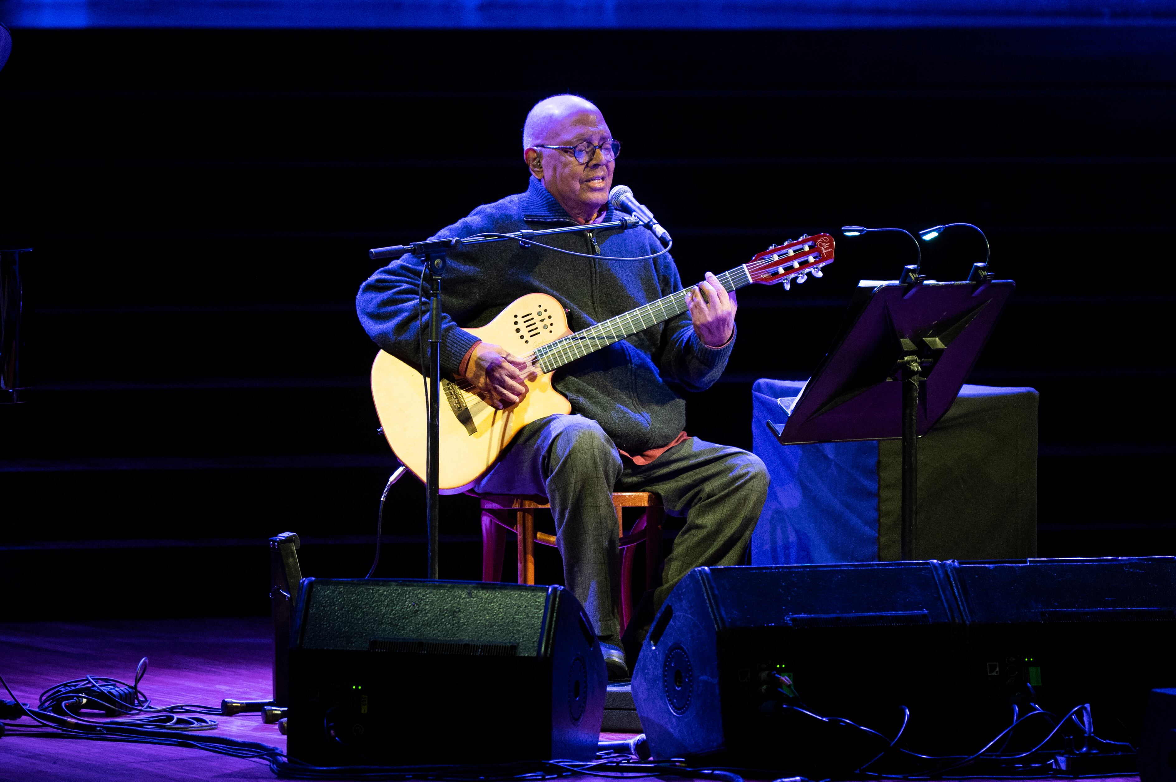 Pablo Milanés. (Photo by Jordi Vidal/Redferns via Getty Images.)