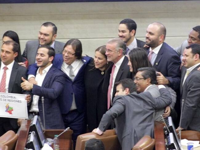 108 representantes a la Cámara aprobaron en cuarto y último debate el proyecto de Ley de Regiones. Foto: Silvana Salas