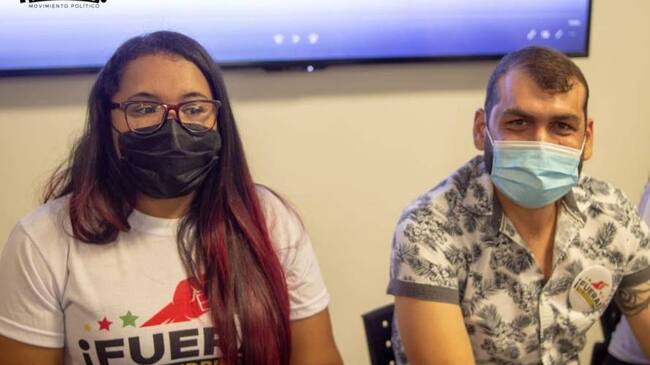 Lidy Ramírez junto a Abraham Dau, hijo del alcalde William Dau, en el lanzamiento de su movimiento. Crédito: Cortesía.