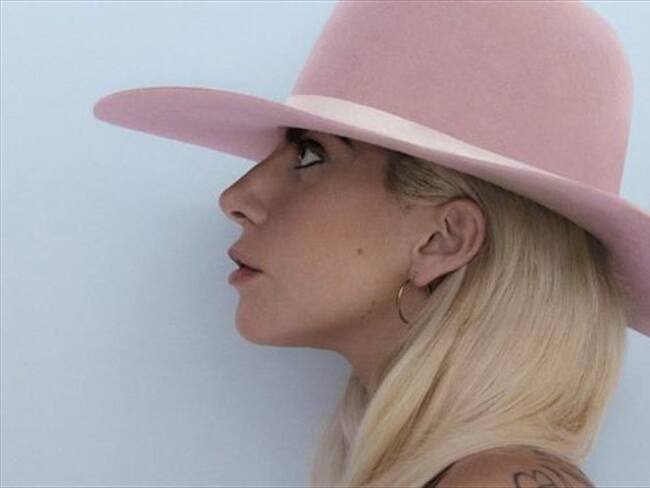 La portada de "Joanne", el primer disco solista de Lady Gaga en tres años.. Foto: BBC Mundo