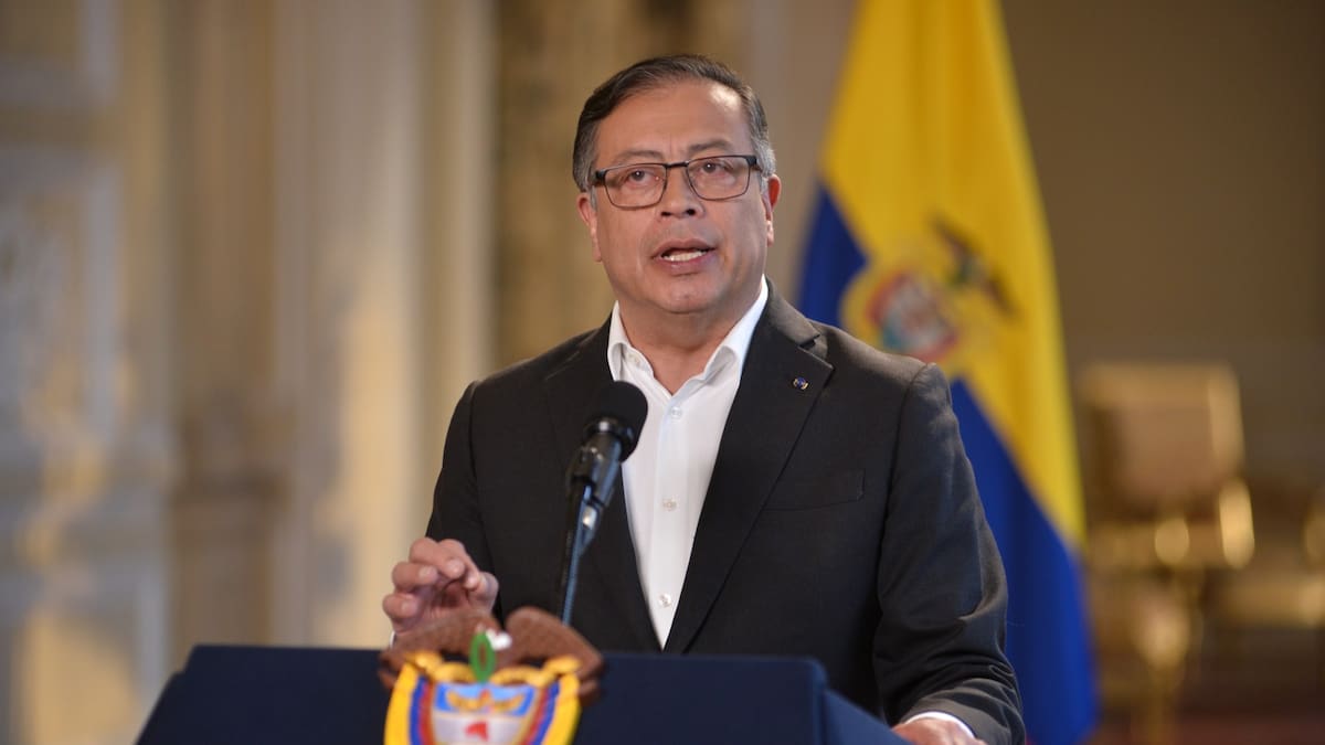 Una persecución política: Petro por investigación a congresista por apoyar reforma laboral