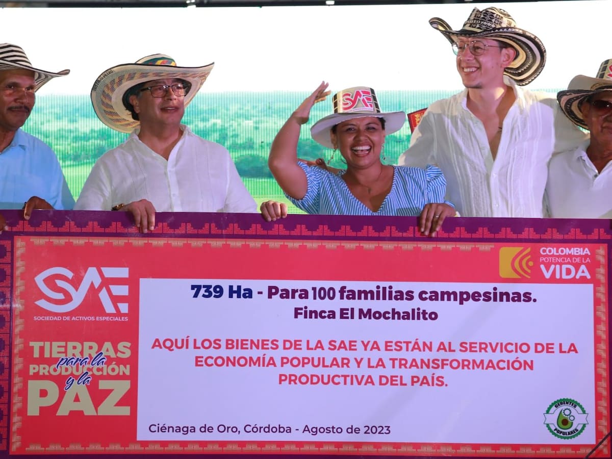 Más de 100 familias campesinas recibieron predios de la SAE en Ciénaga de Oro