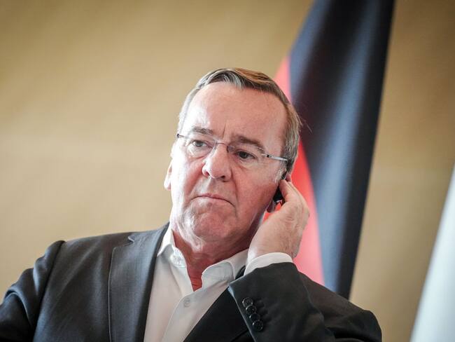 Ingreso de Ucrania a OTAN se debe hacer al término de la guerra, según MinDefensa alemán