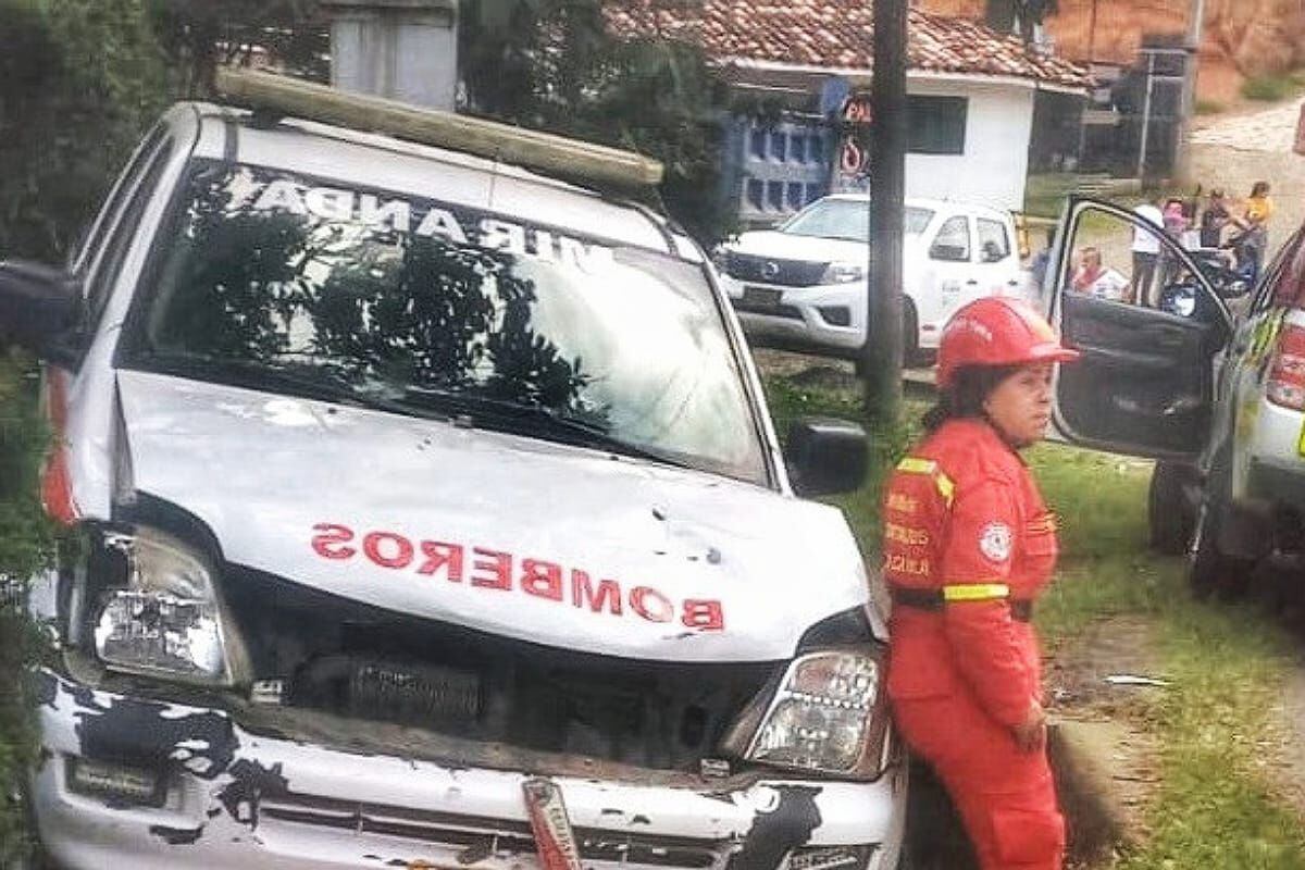 La camioneta está adscrita a los bomberos de Miranda, Cauca. Crédito: Red de Apoyo Cauca.