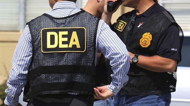 Las autoridades describieron el caso como una de las manchas más grandes en la historia de la DEA.. Foto: Associated Press - AP