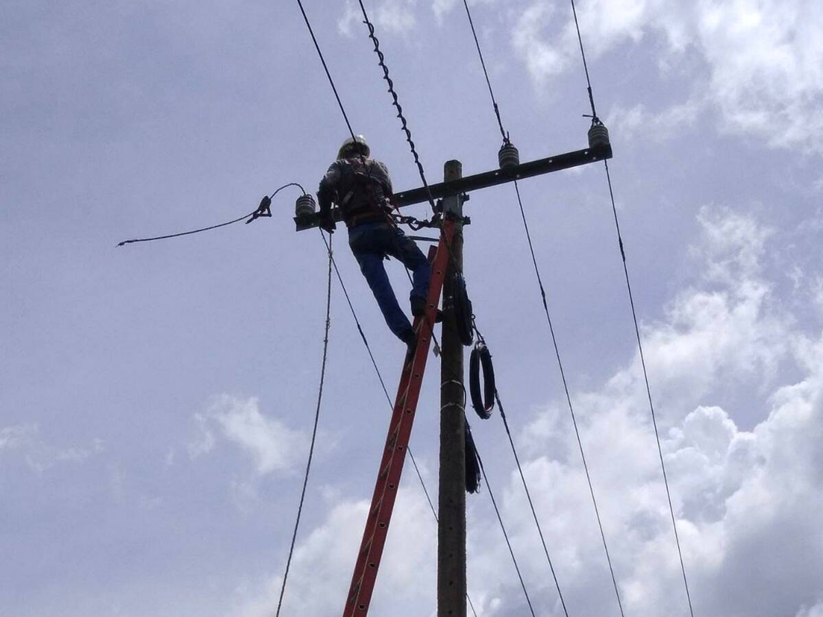 Claro acuerda pagar millonaria cuota a Emcali para evitar corte de energía