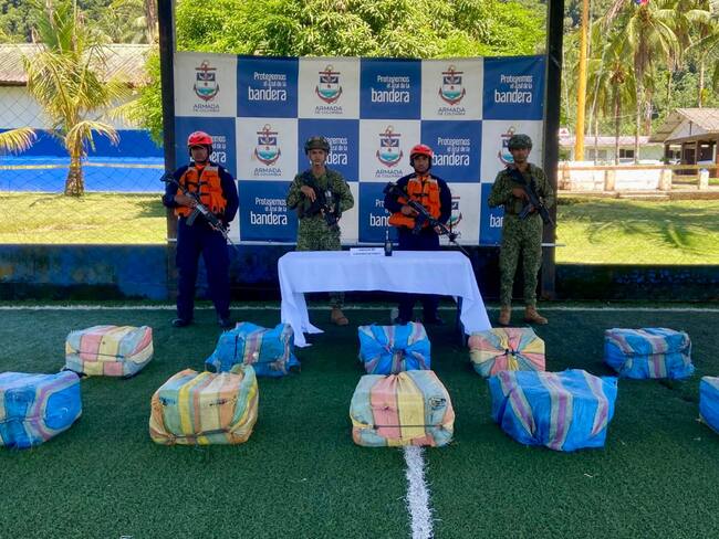 Armada incautó 300 kilogramos de clorhidrato de cocaína que pertenecerían al Clan del Golfo en Chocó. Foto: suministrada.