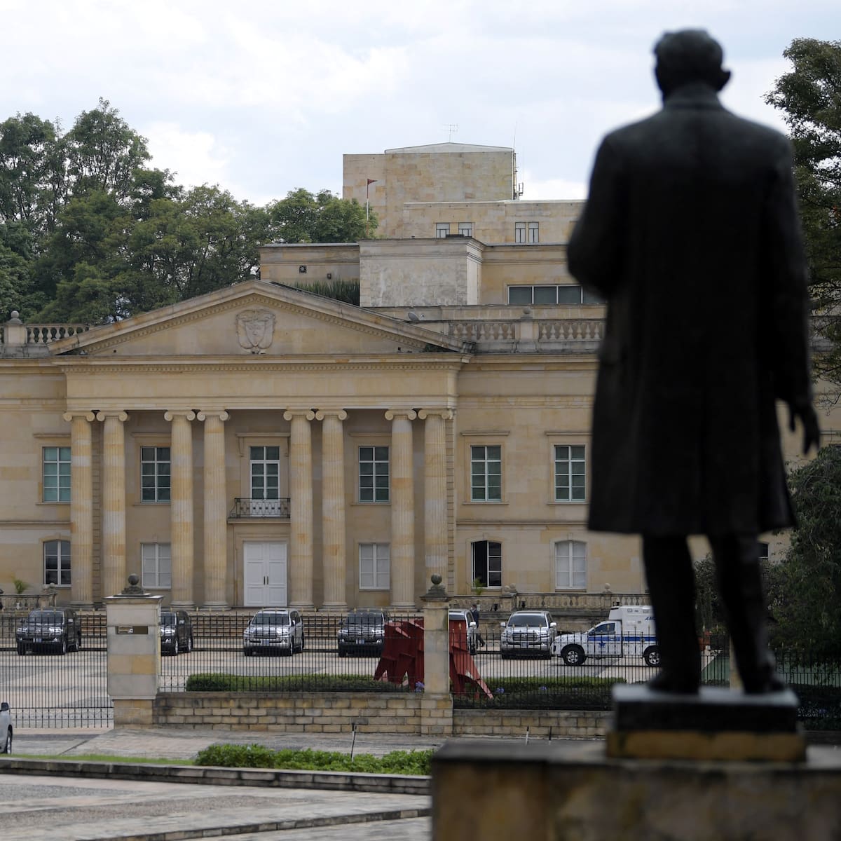 Presidencia contrata a Nerú para actividades de salud mental y física