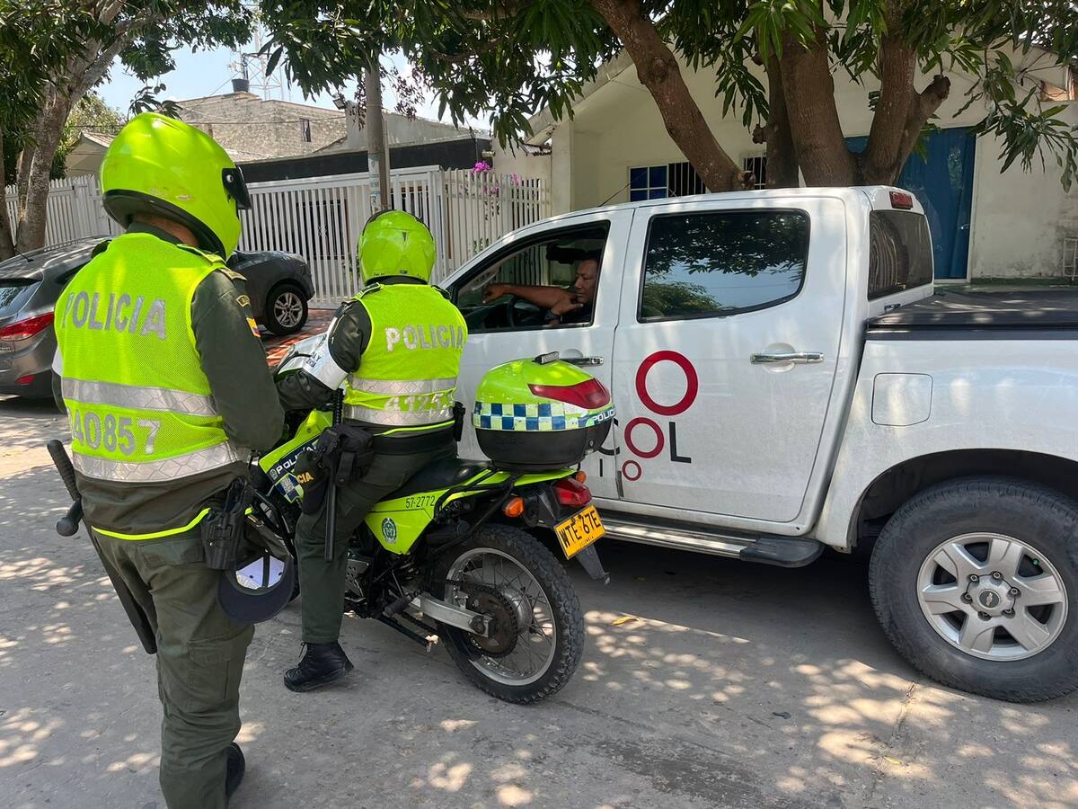 Con acompañamiento policial, periodistas tuvieron que salir de la marcha