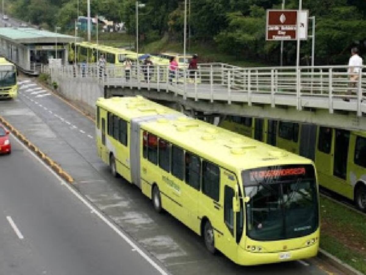 Reestructurarán el sistema de transporte Metrolínea de Bucaramanga
