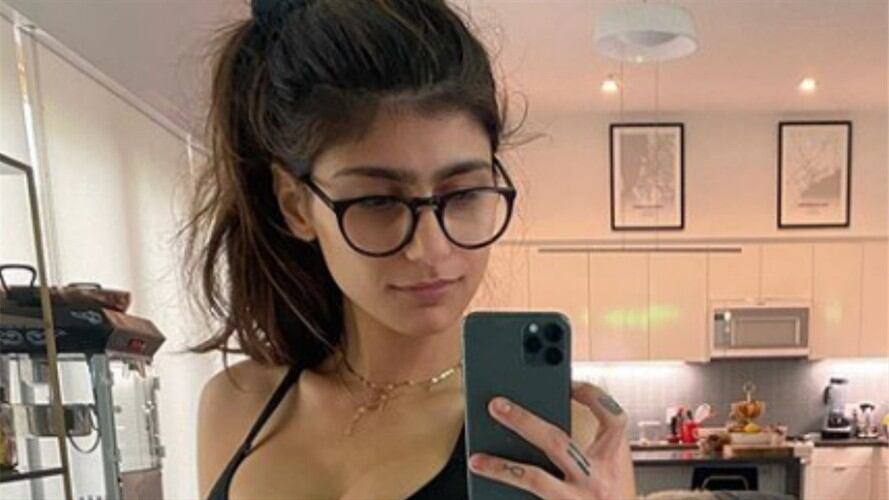 Mia Khalifa mostró sus ejercicios en el gimnasio. Foto: Instagram: @miakhalifa