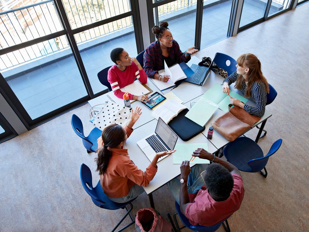 Personas que tienen derecho a Matrícula Cero: Lista completa de requisitos 2024