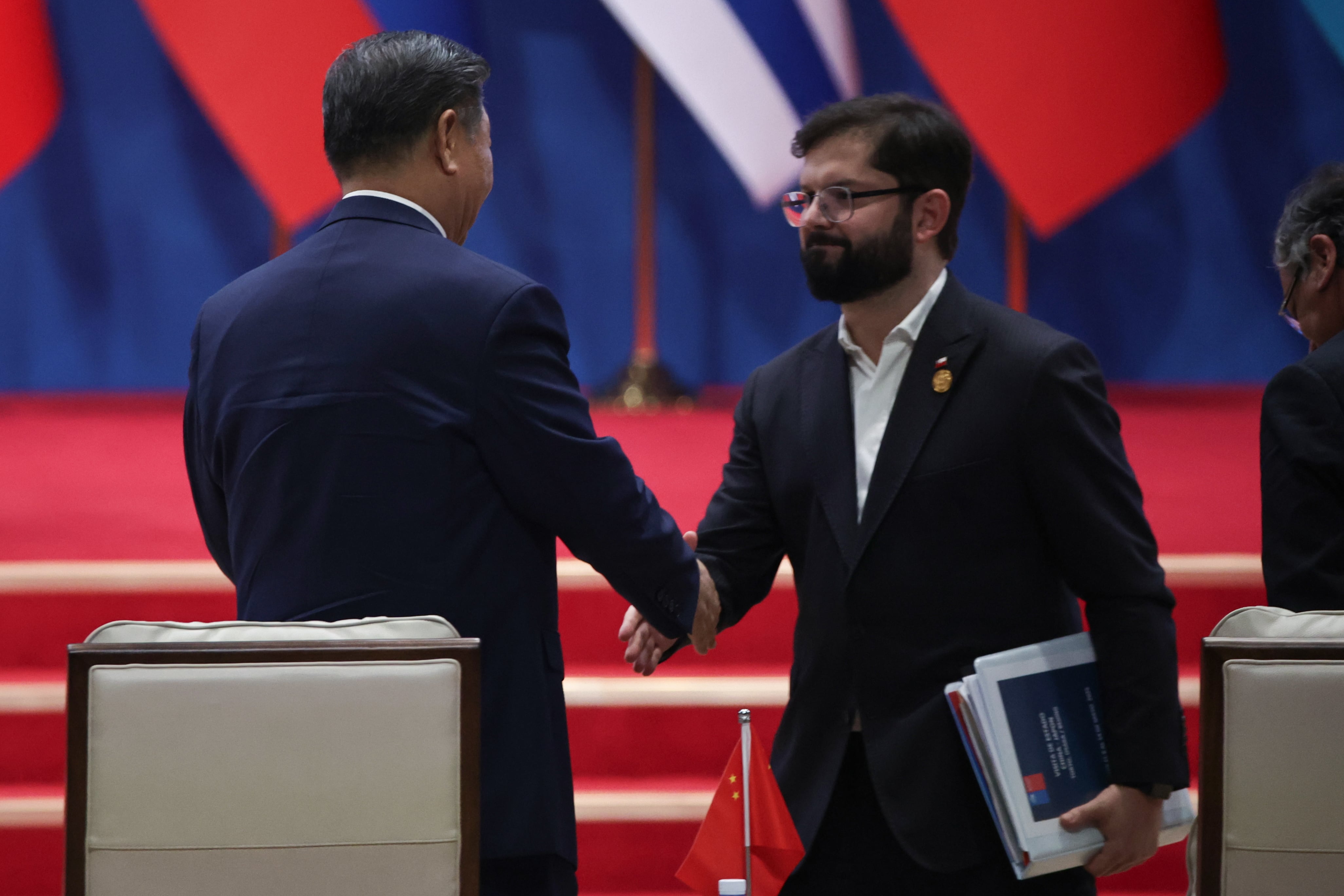 Boric y Xi Jinping se reunieron en Pekín. EFE/EPA/ANDRES MARTINEZ CASARES