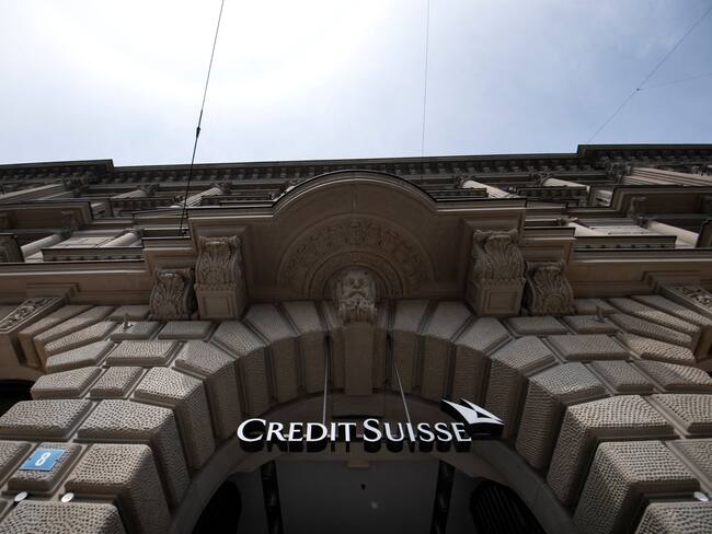 El banco suizo Credit Suisse guardó fortunas de personas ligadas a corrupción, según New York Times