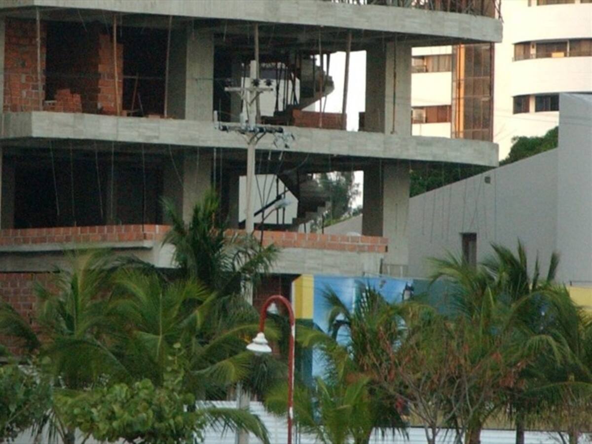 Denuncian demoras en entrega de apartamentos en Cartagena